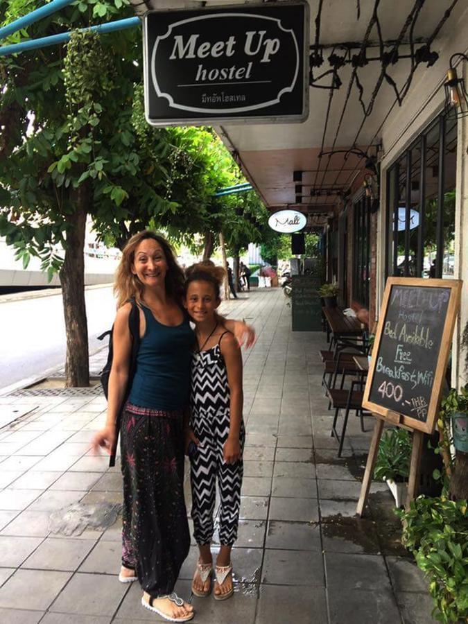 Meet Up Hostel Bangkok Eksteriør billede