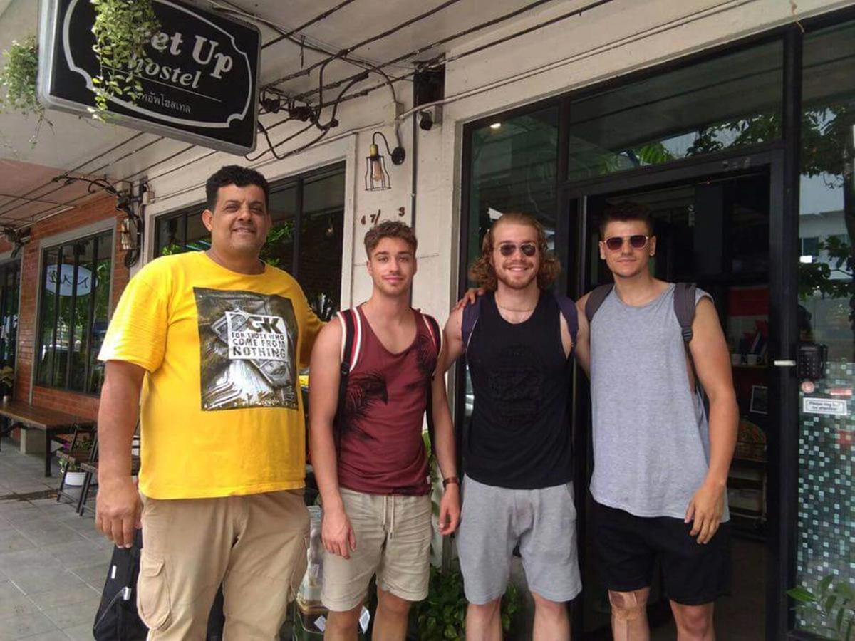 Meet Up Hostel Bangkok Eksteriør billede